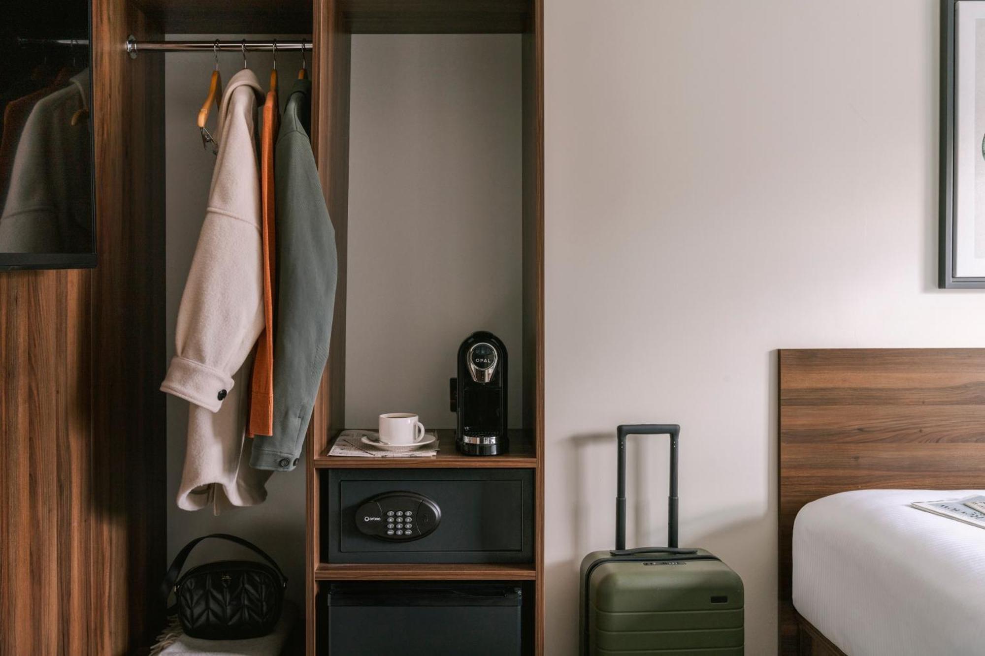 Sonder The Voyage Hotel London Exterior photo